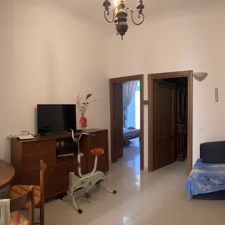 Alloggio In Centro Ben Servito Savona Exteriör bild