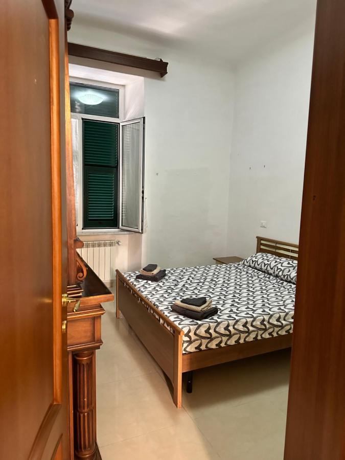 Alloggio In Centro Ben Servito Savona Exteriör bild