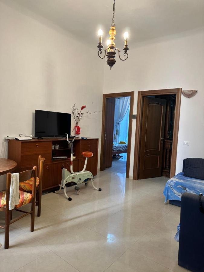 Alloggio In Centro Ben Servito Savona Exteriör bild