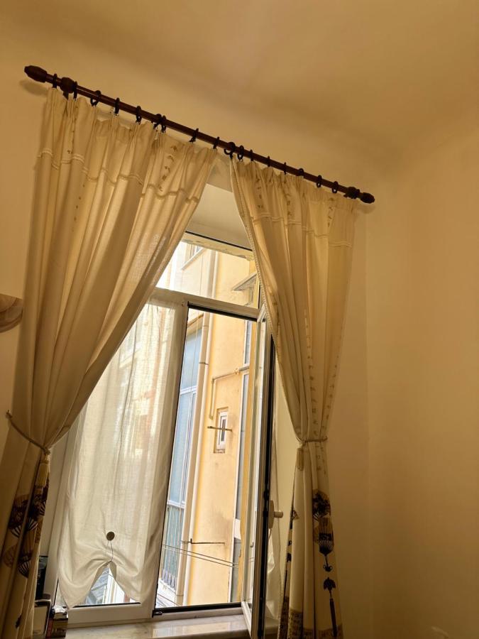 Alloggio In Centro Ben Servito Savona Exteriör bild